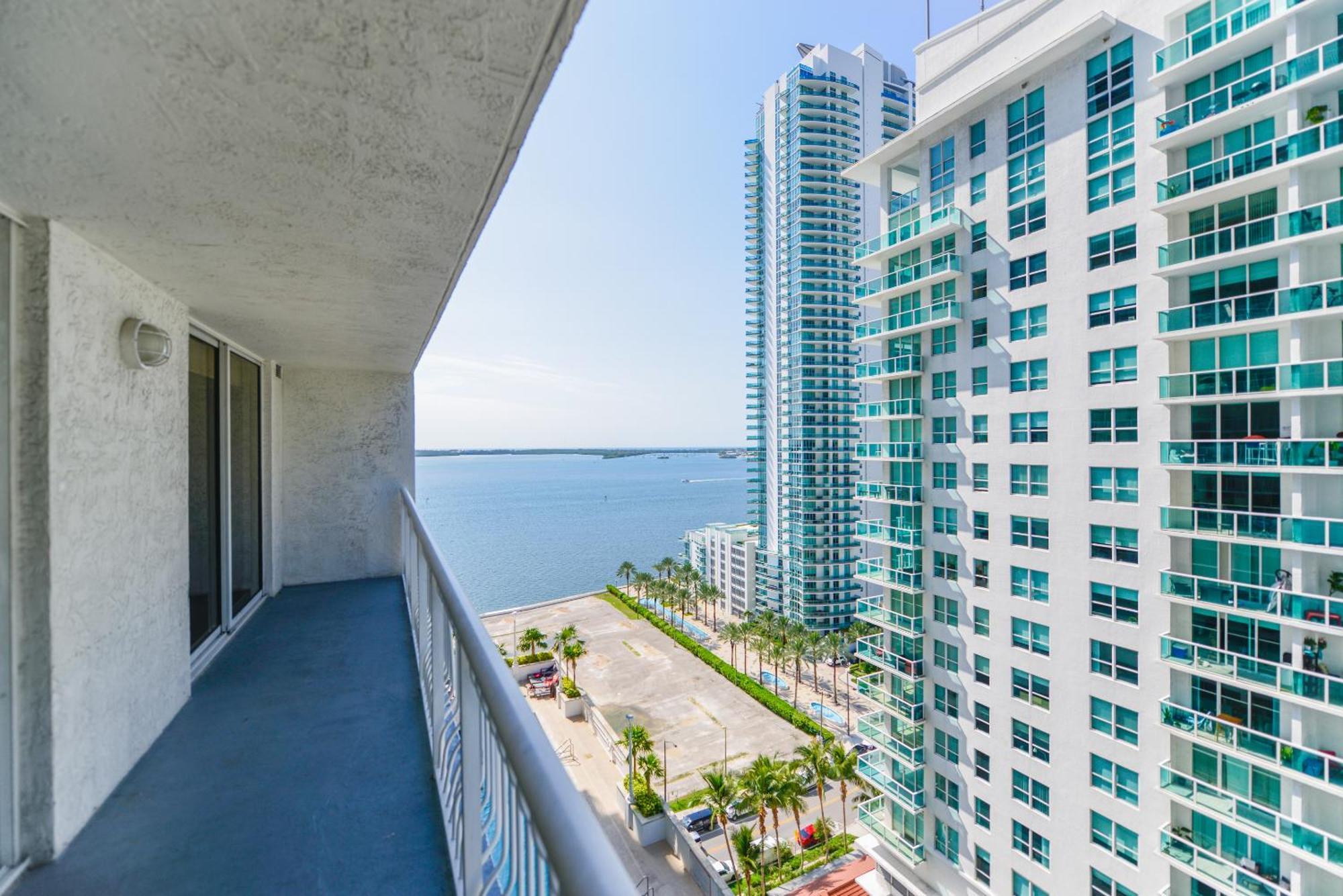 Amazing 3 Bedroom Condo At Brickell With Pool Miami Exterior foto